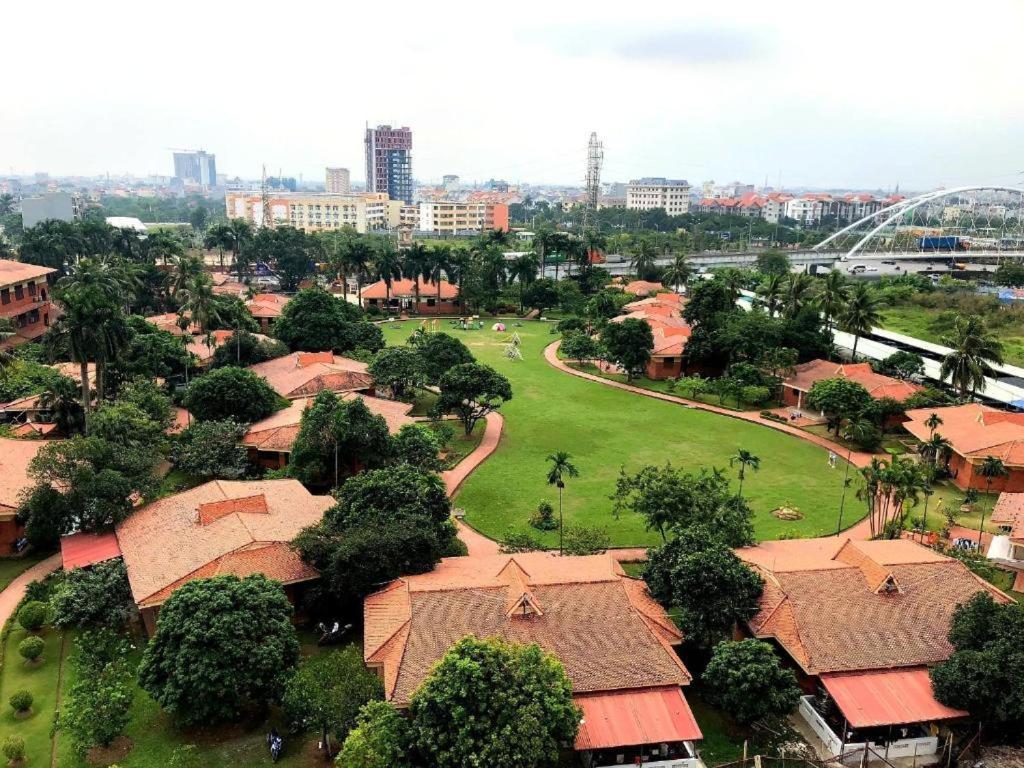 IRIS Hotel Hải Phòng Esterno foto