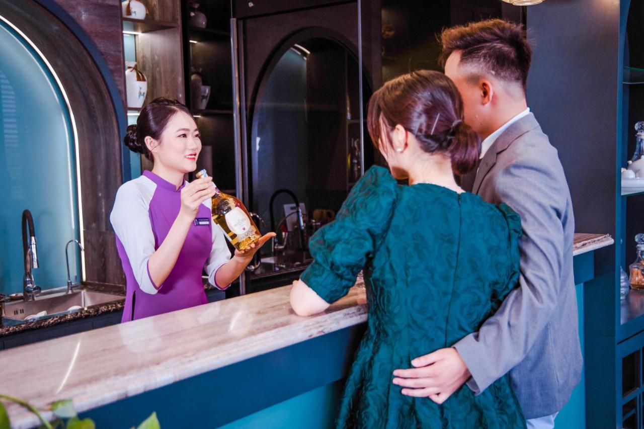 IRIS Hotel Hải Phòng Esterno foto